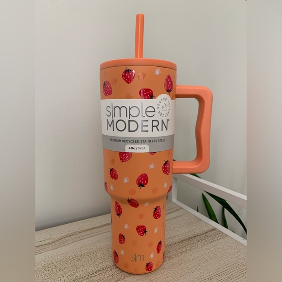 Simple Modern Other - Simple Modern Strawberry 40oz Trek Tumbler 🍓